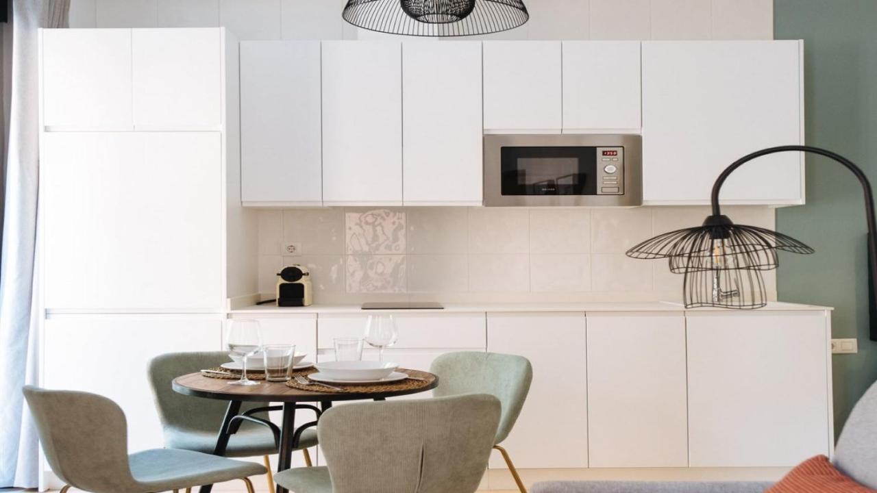 Chiqui And Vicente Suite Apartments Севілья Екстер'єр фото